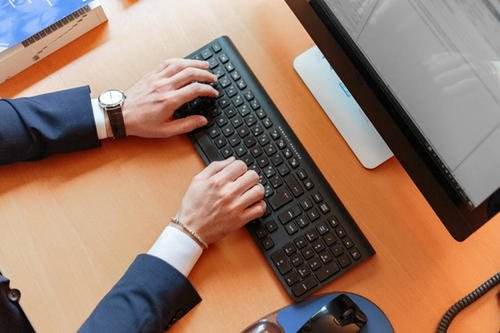 申请软件著作权多久注册下来？需要哪些材料？