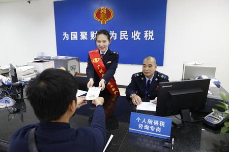 广州海珠区跨区迁移变更公司地址的流程